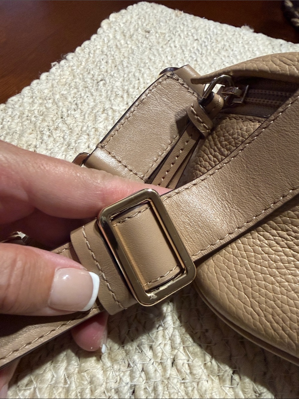 Michael Kors Beige/Tan Pebbled Leather Crossbody Belt Bag - Picture 3 of 9